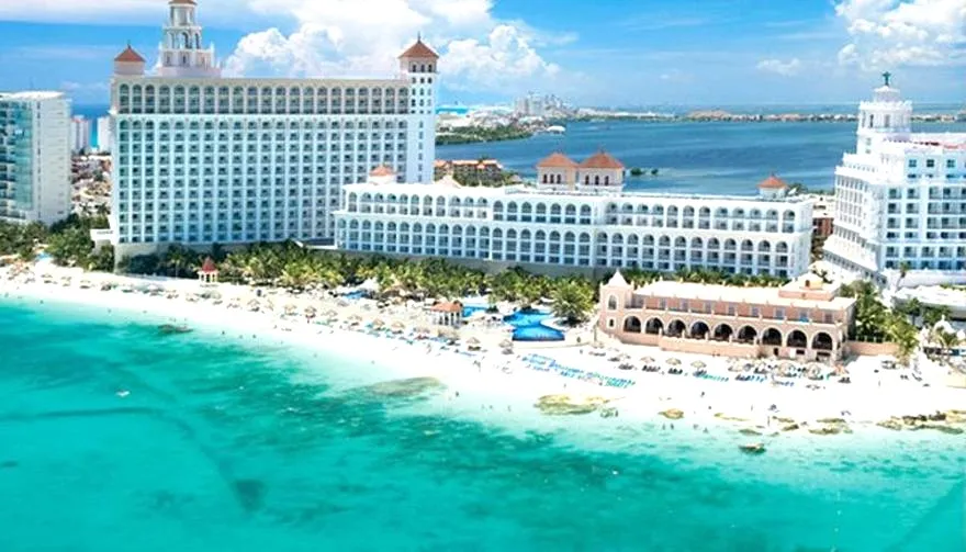 Bezpieczeństwo w Cancún: czy warto podróżować i jak unikać zagrożeń