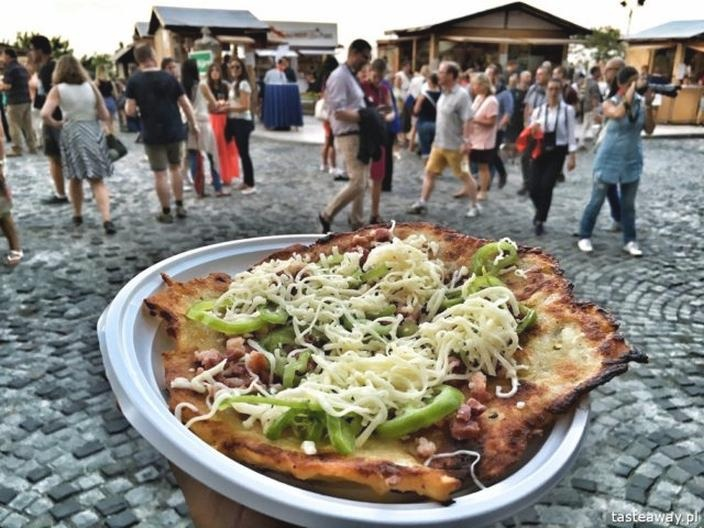Co zjeść w Budapeszcie? Klasyki, ceny i pułapki, których lepiej unikać