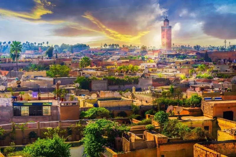 Czy w Marrakeszu jest bezpiecznie: zagrożenia i praktyczne porady dla turystów