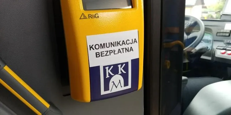 Darmowa komunikacja miejska – od jakiego wieku można z niej skorzystać?