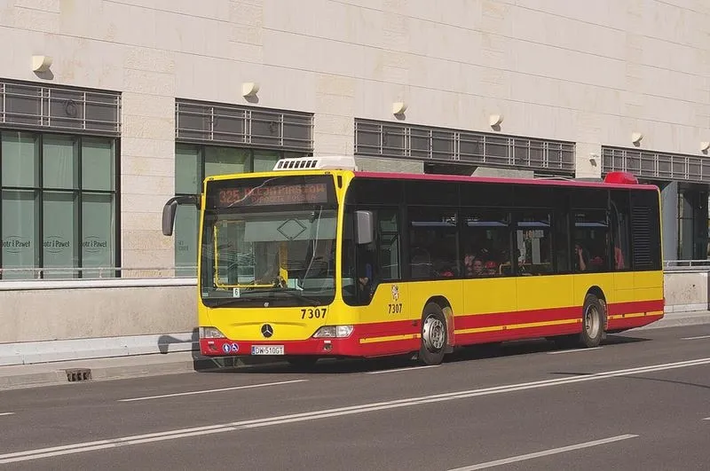 Jak dojechać komunikacją miejską we Wrocławiu bez stresu