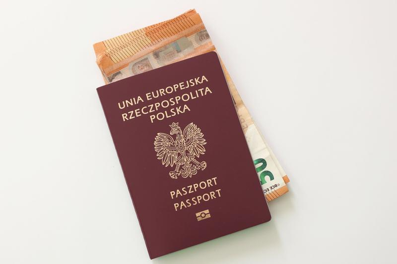 Paszport i podróże zagraniczne